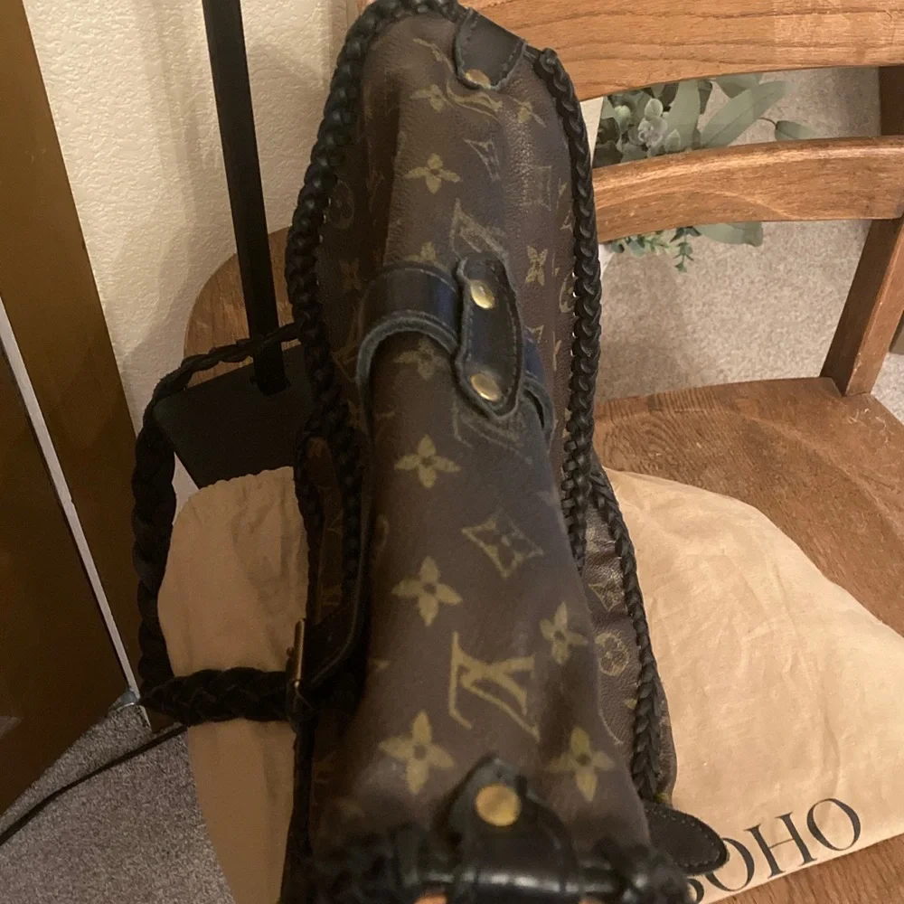 Vintage Boho Louis Vuitton Saumur 35 Saddle Bag w/Hand Braided Crossbody Strap - Picture 6 of 13